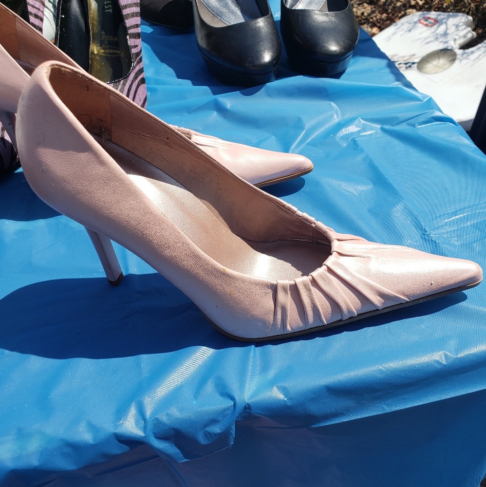 Aldo pointed toe pumps